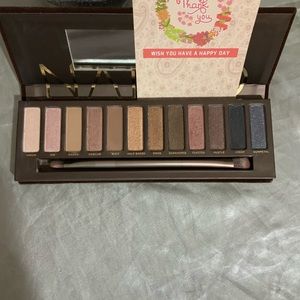Urban decay naked eyeshadow palette